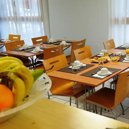 Sejours & Affaires Ducs De Bretagne מלון דירות