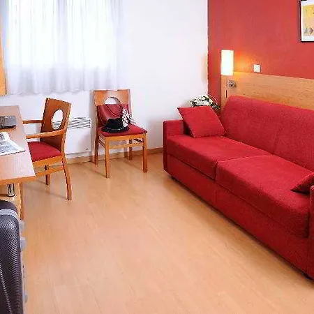 Sejours & Affaires Ducs De Bretagne מלון דירות 3*