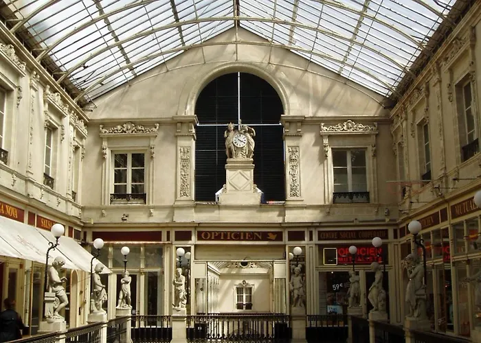 Sejours & Affaires Ducs De Bretagne 3* Nantes