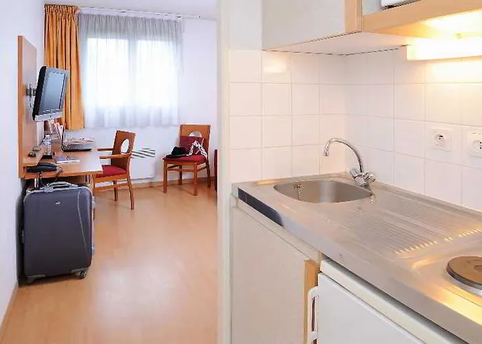 Sejours & Affaires Ducs De Bretagne 아파트호텔