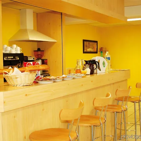 Sejours & Affaires Ducs De Bretagne 3* נאנט